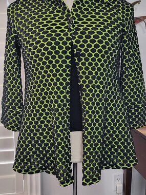 NWT I.C. by Connie K Geometric Textured Button Blouse Black Neon Green Sz M